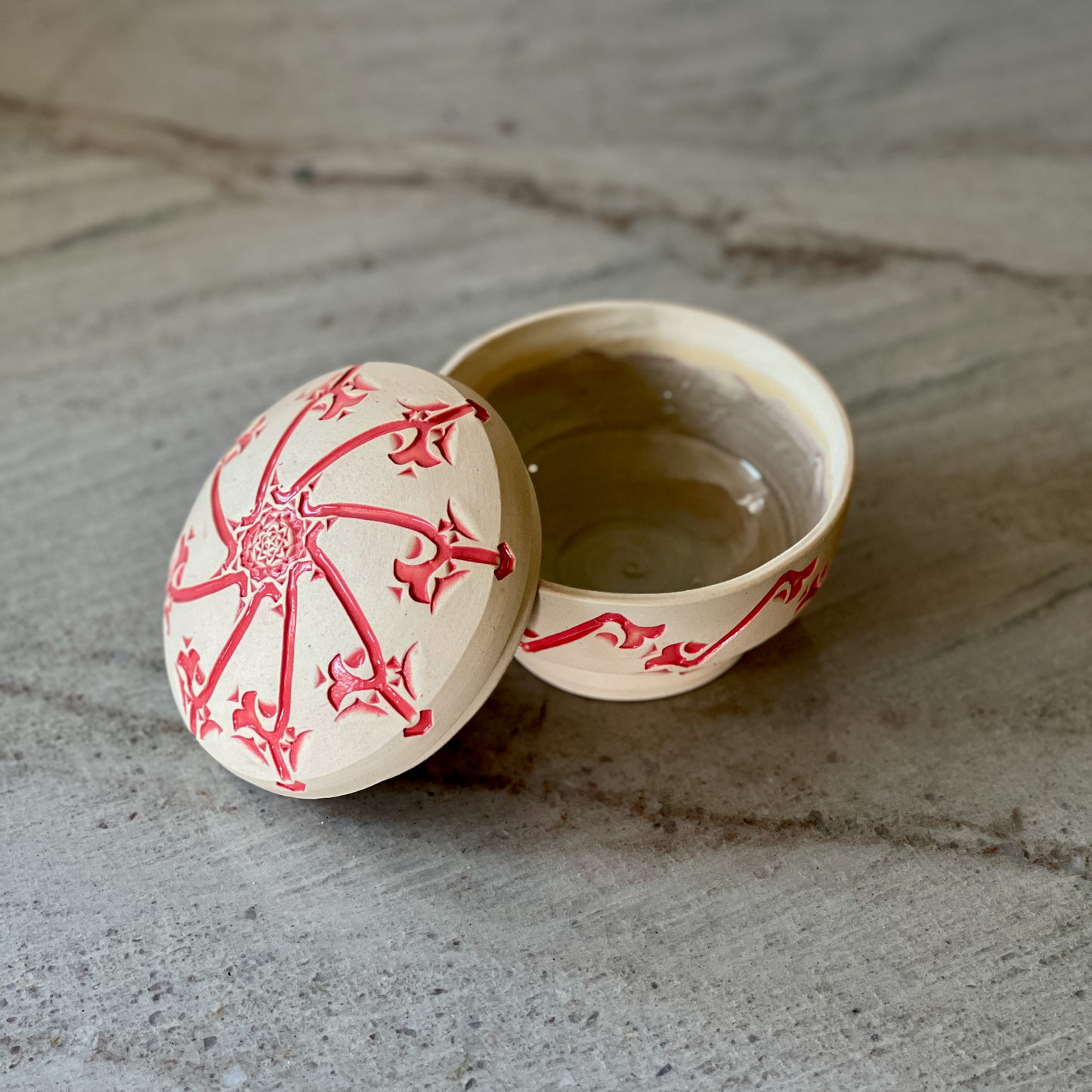 Small White Clay Jar, Detailed Coral Red Glaze Decoration