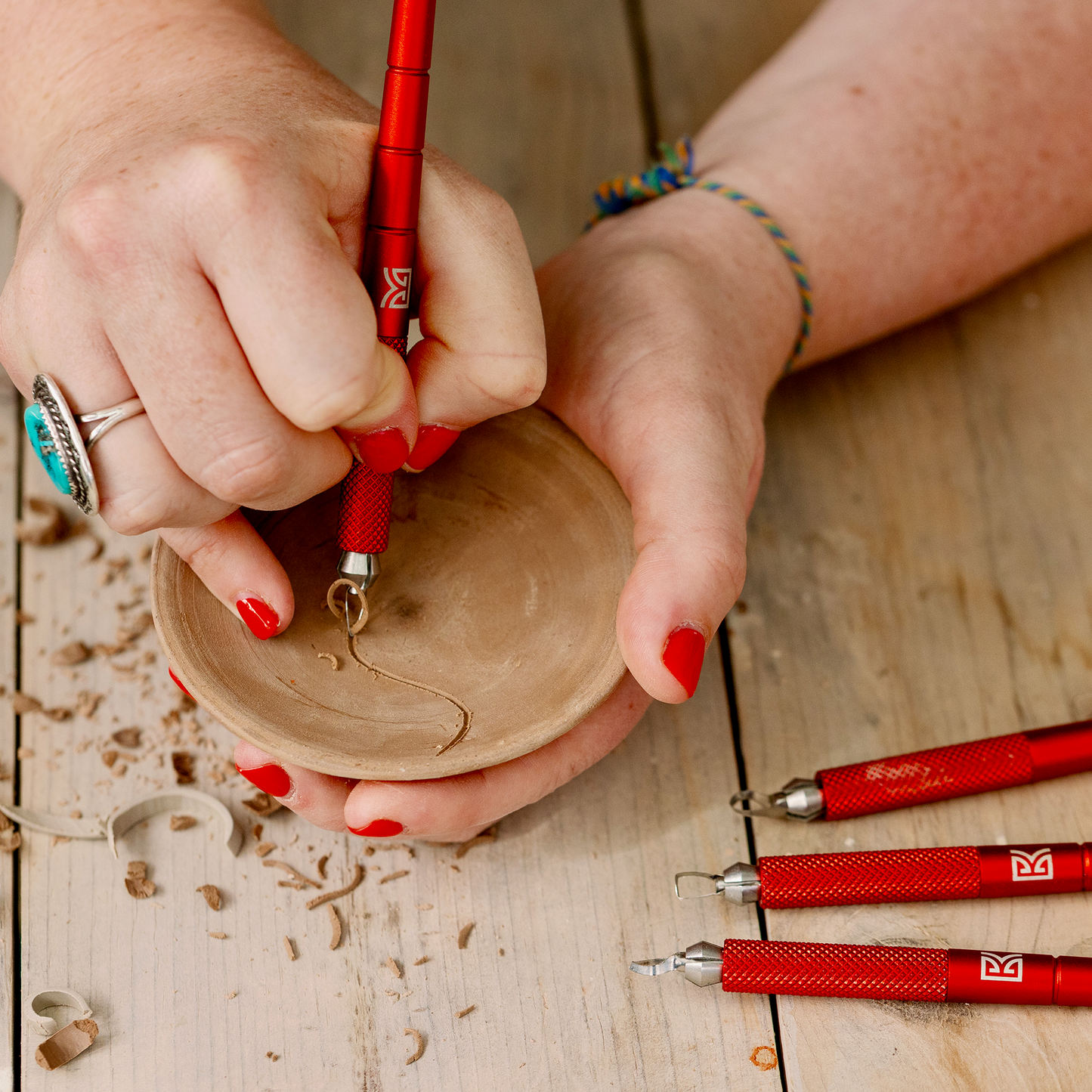 11-Piece Dragonfly Starter Kit, Universal Handle System with 3 Tools and Variety Detail Carving Blade Pack