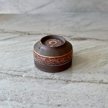 Charcoal Clay Tumbler, Red and Blue Detail